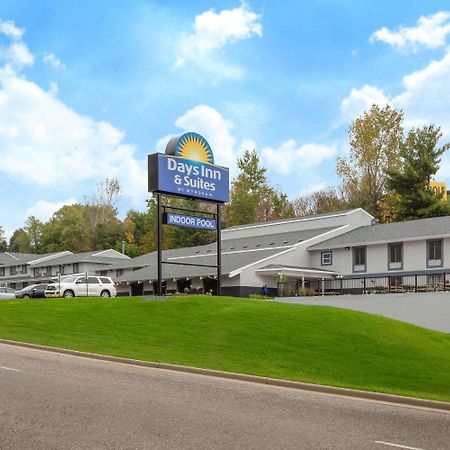 Days Inn & Suites By Wyndham Wisconsin Dells Buitenkant foto