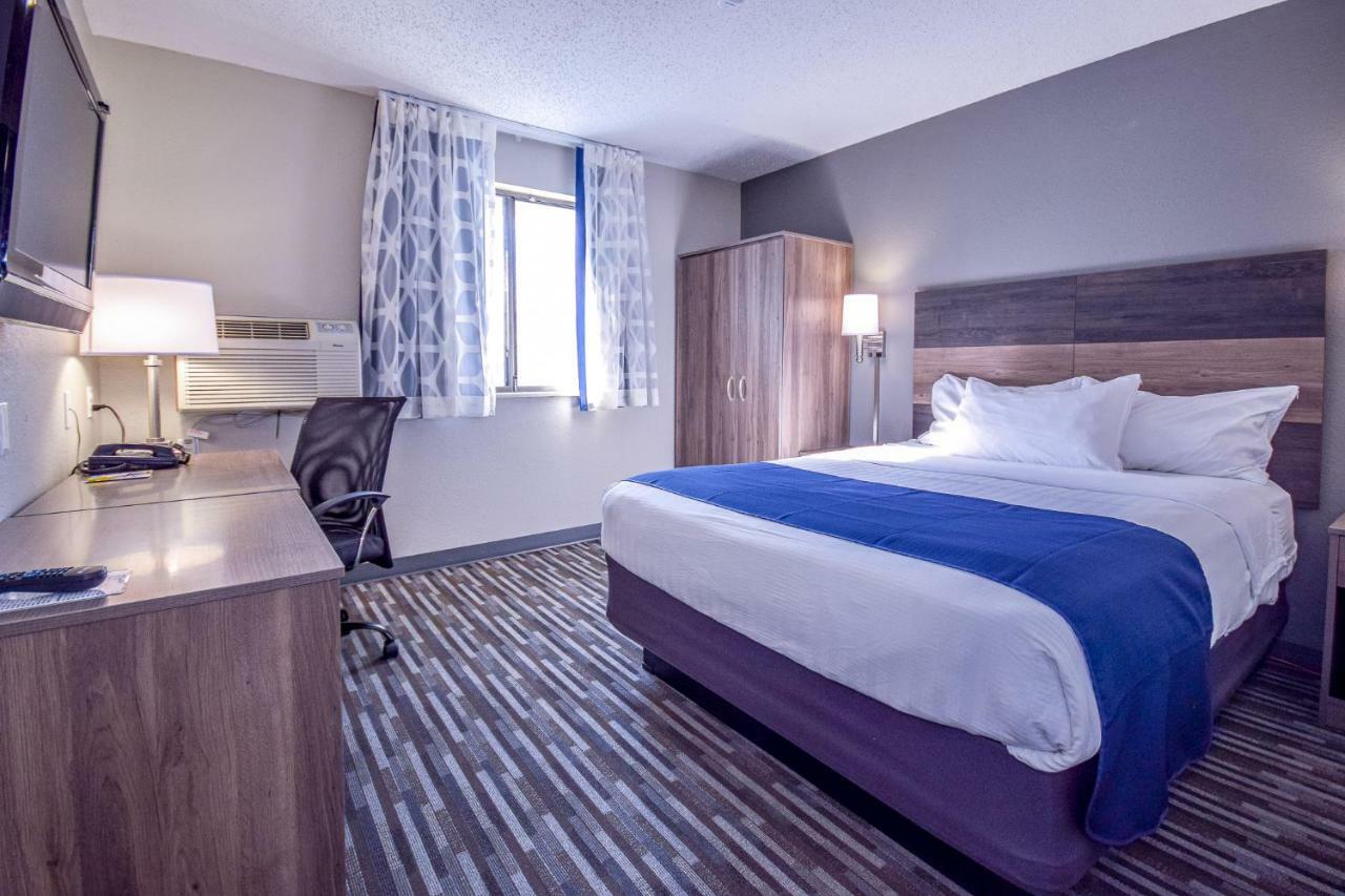 Days Inn & Suites By Wyndham Wisconsin Dells Buitenkant foto